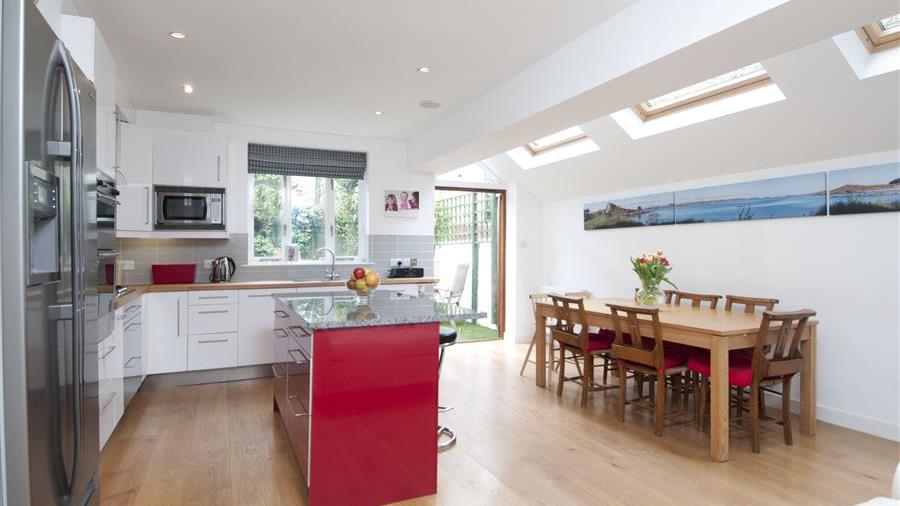 Kitchen/Dining Room