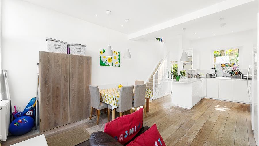 Kitchen/Dining Room