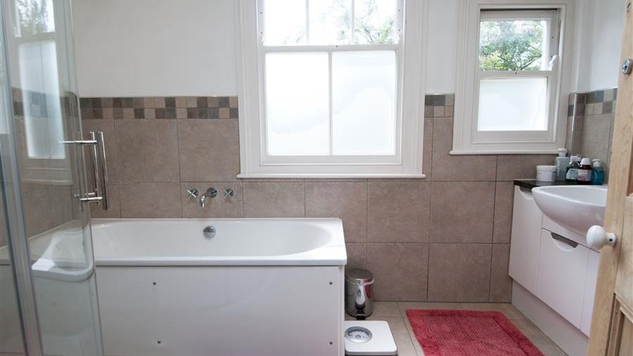 En-Suite Bathroom