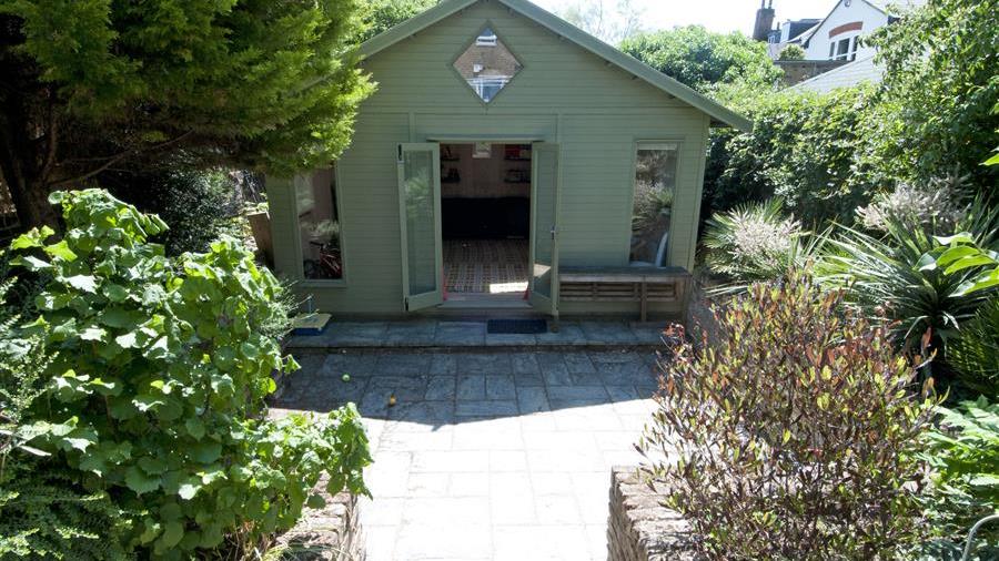 Studio Room