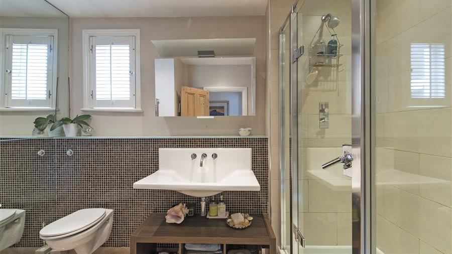 En-Suite Shower Room