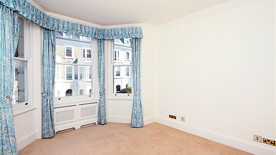 Studio Room