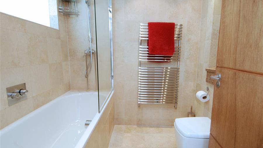 En-Suite Bathroom