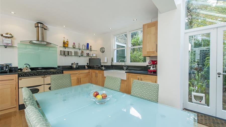 Kitchen/Dining Room