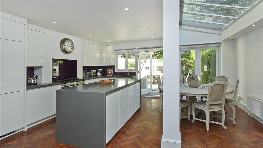 Kitchen/Dining Room