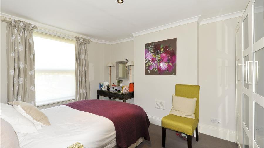 Seventh Bedroom
