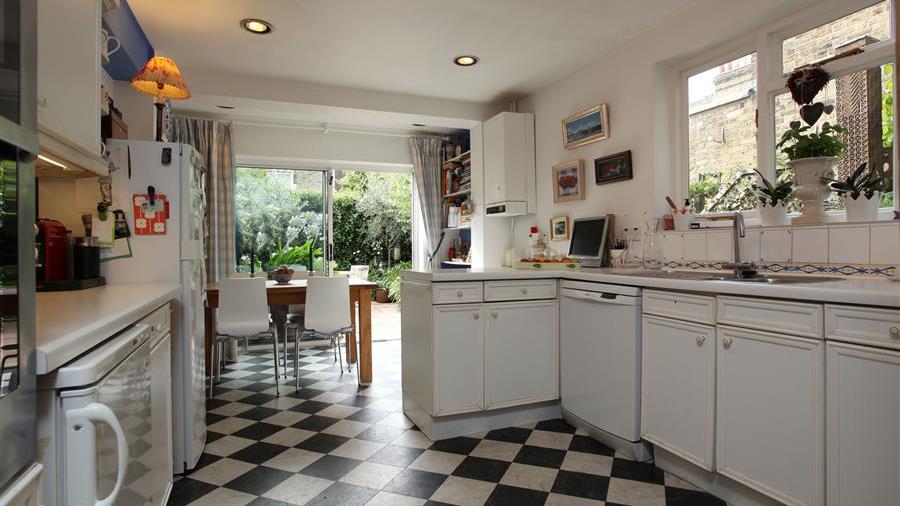 Kitchen/Dining Room