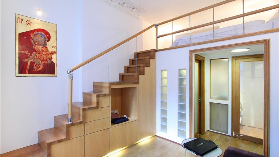 Studio Room