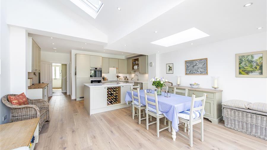 Kitchen/Dining Room