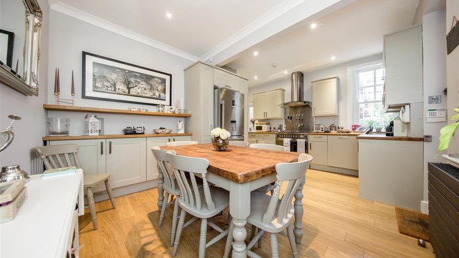 Kitchen/Breakfast Room