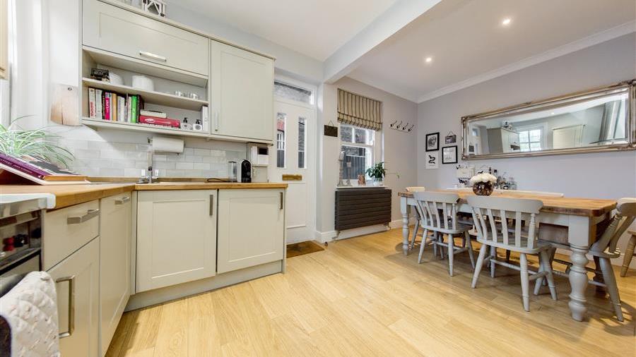 Kitchen/Breakfast Room