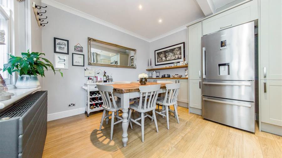 Kitchen/Breakfast Room