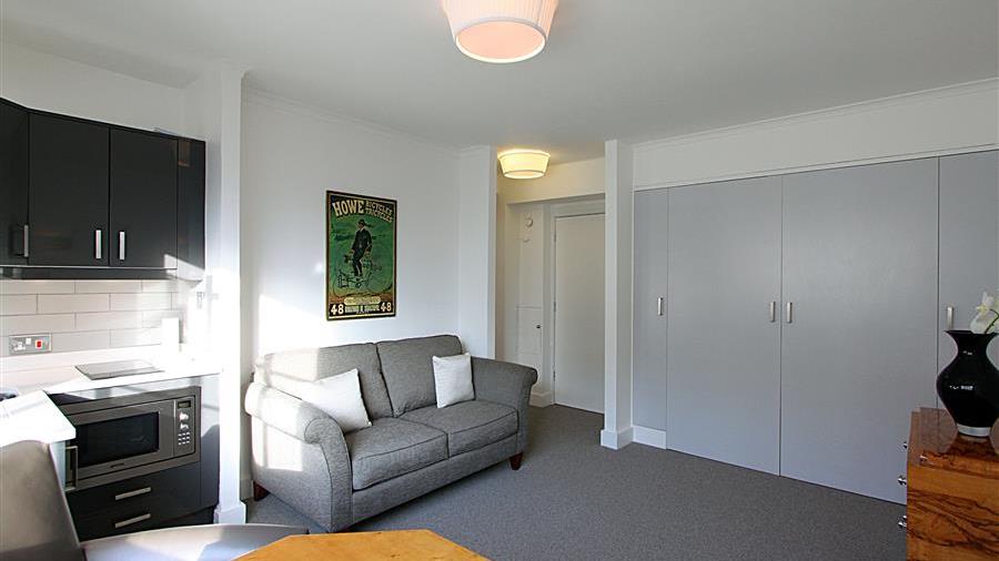 Studio Room