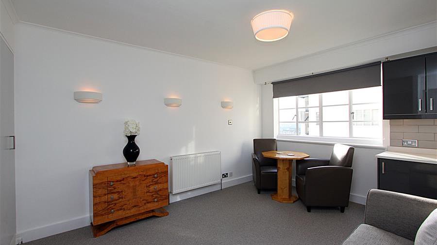 Studio Room
