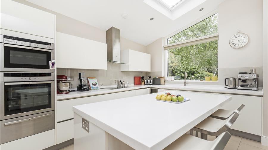 Kitchen/Breakfast Room
