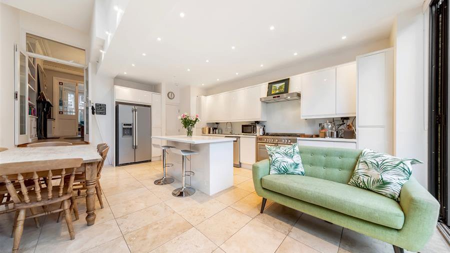 Kitchen/Dining Room