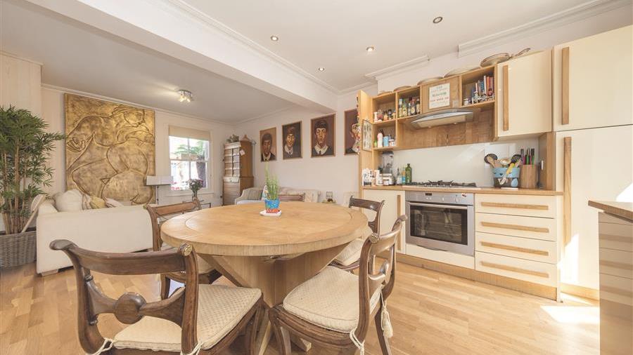 Kitchen/Dining Room