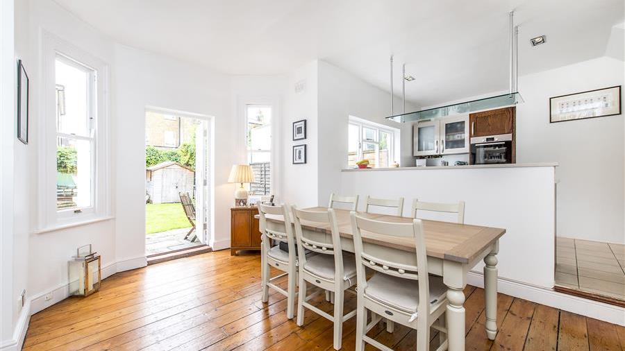 Kitchen/Dining Room