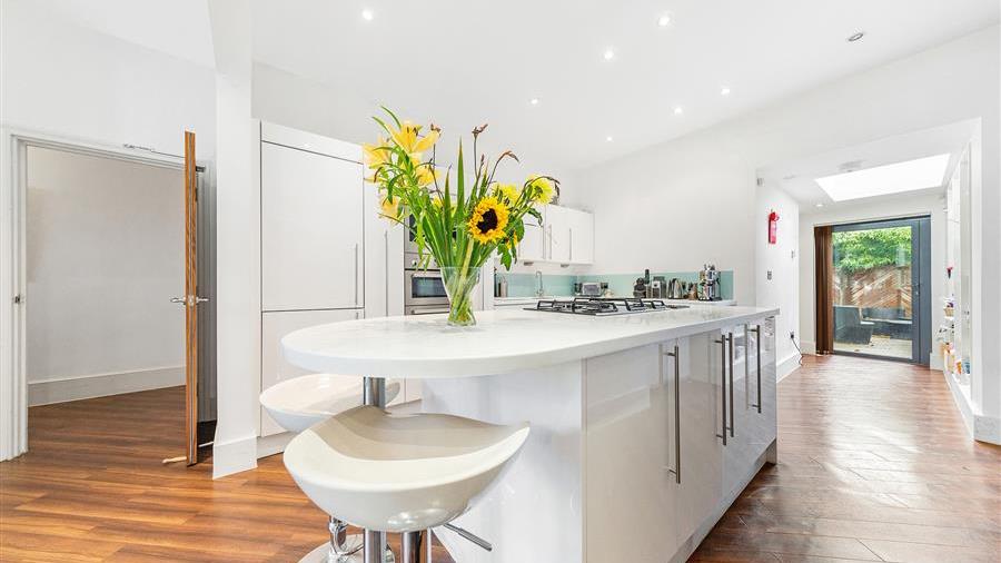 Kitchen/Dining Room