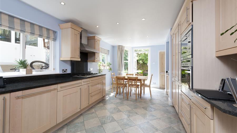 Kitchen/Dining Room