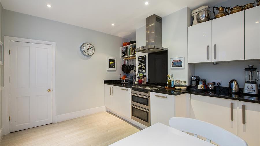 Kitchen/Breakfast Room