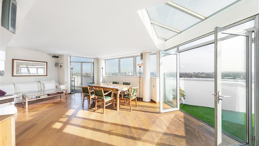 Kitchen/Reception Room