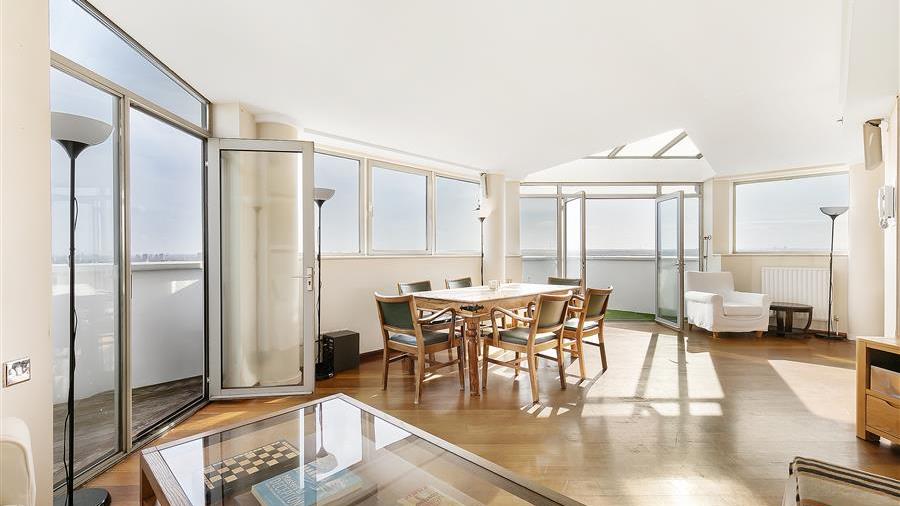 Kitchen/Reception Room