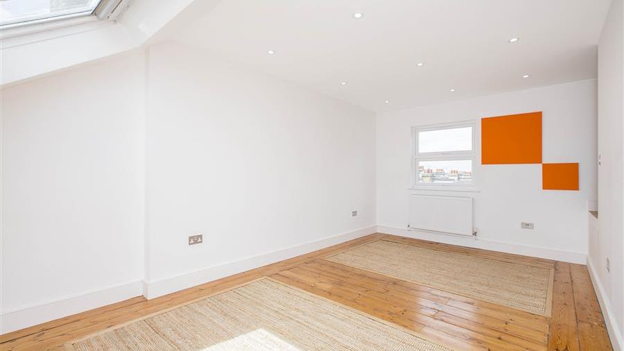 Fifth Bedroom