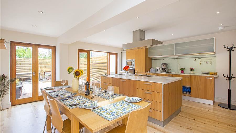 Kitchen/Dining Room