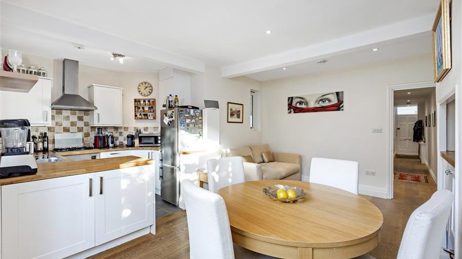 Kitchen/Dining Room