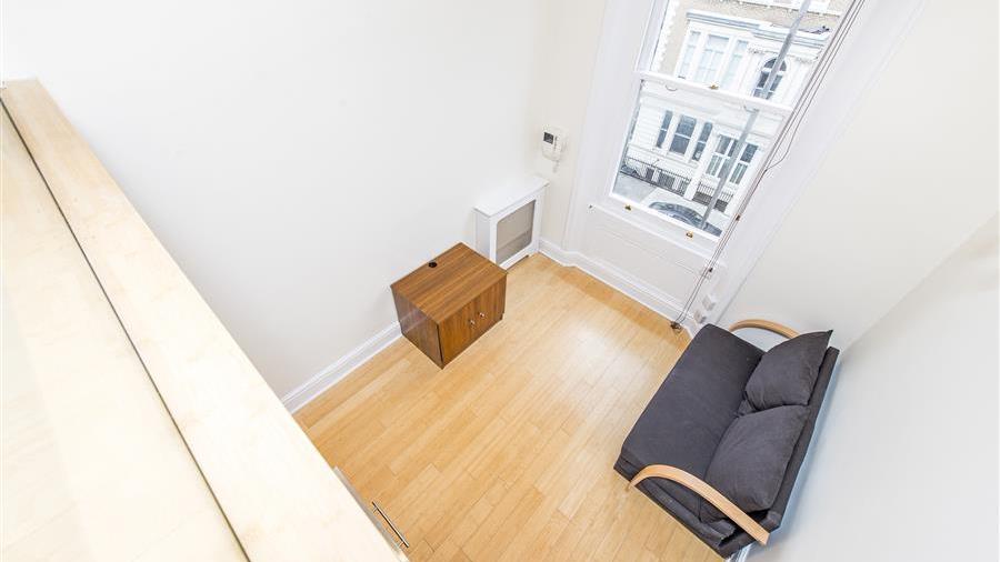 Studio Room