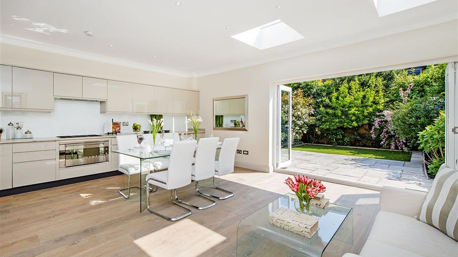 Kitchen/Dining Room
