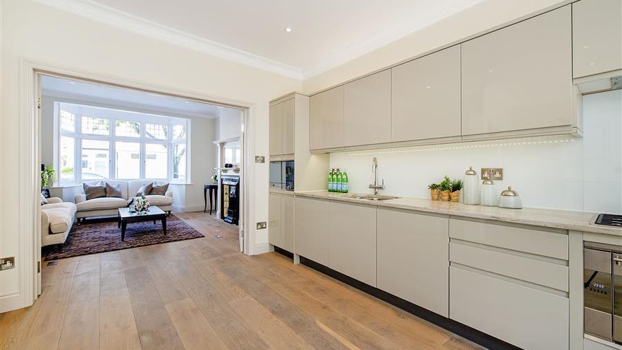 Kitchen/Dining Room