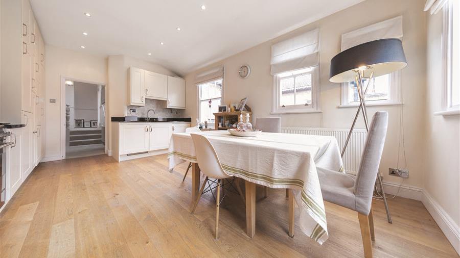 Kitchen/Breakfast Room