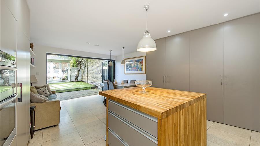 Kitchen/Breakfast Room