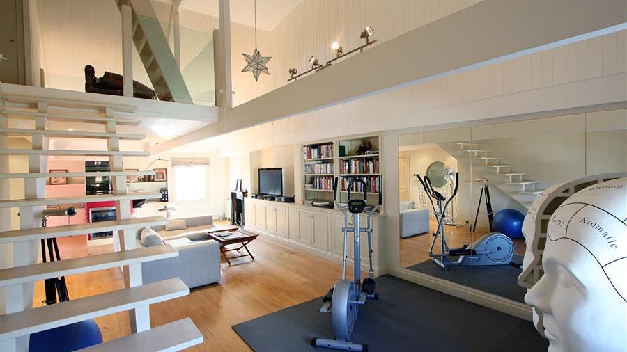 Studio Room