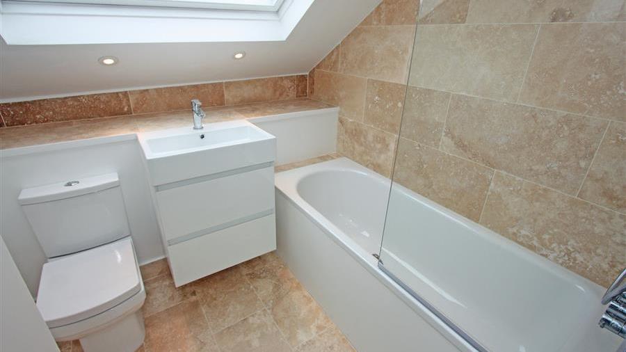 En-Suite Bathroom
