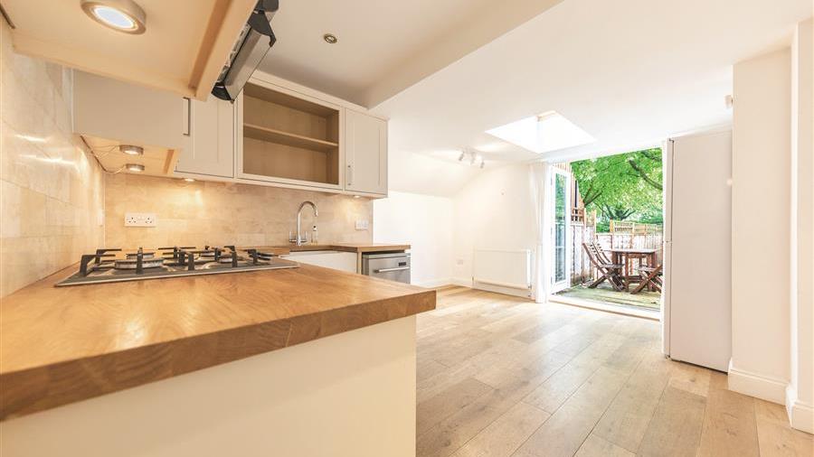 Kitchen/Dining Room