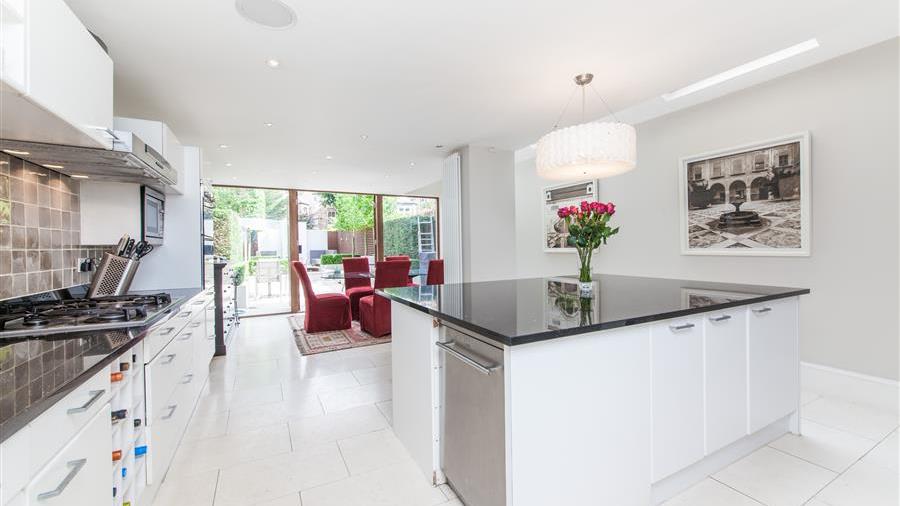 Kitchen/Dining Room