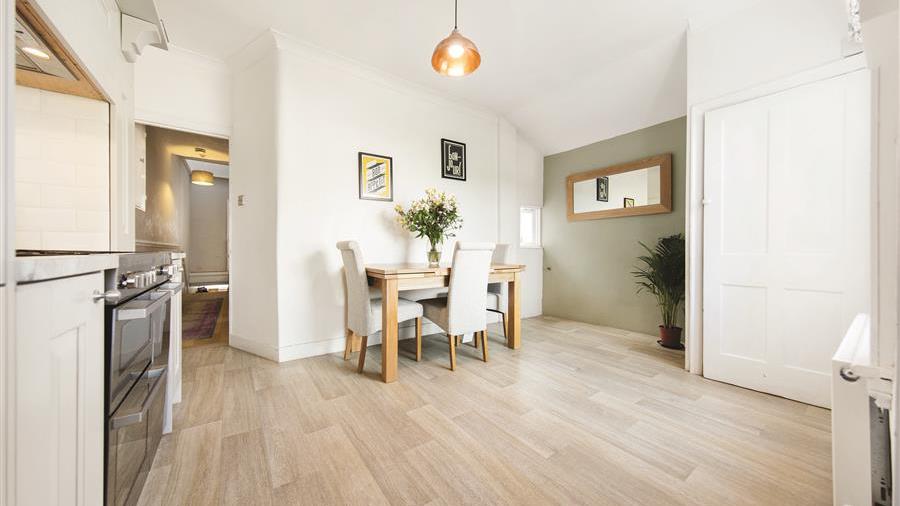 Kitchen/Dining Room