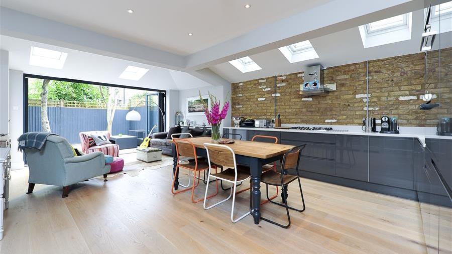 Kitchen/Dining Room