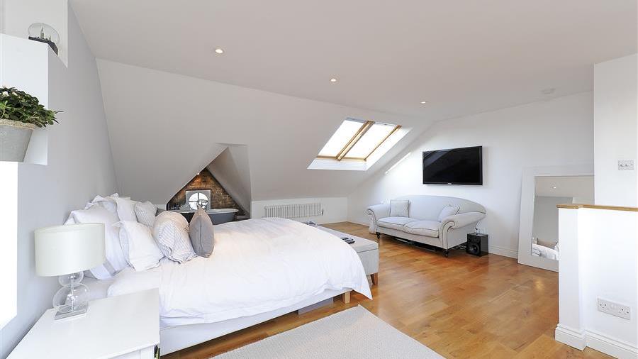Fifth Bedroom