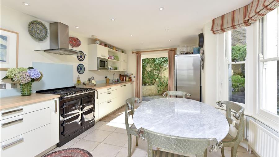 Kitchen/Dining Room