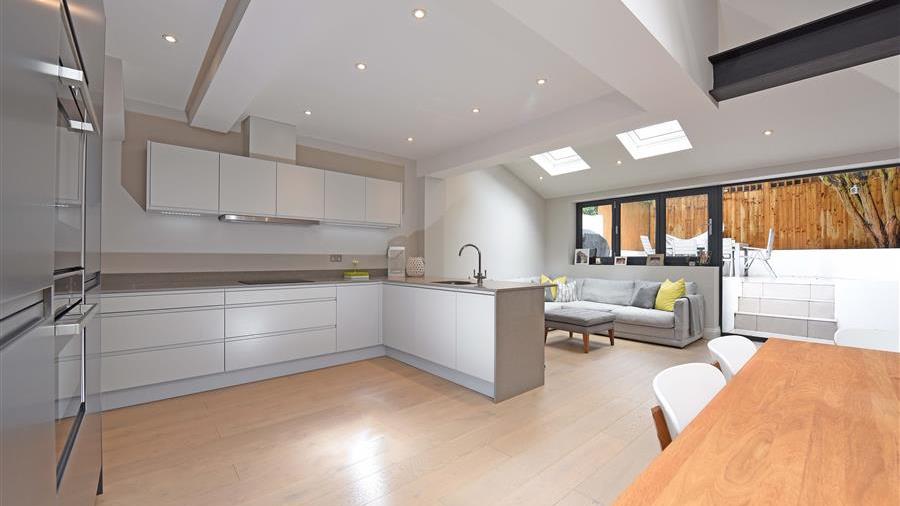Kitchen/Dining Room