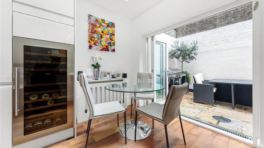 Kitchen/Dining Room
