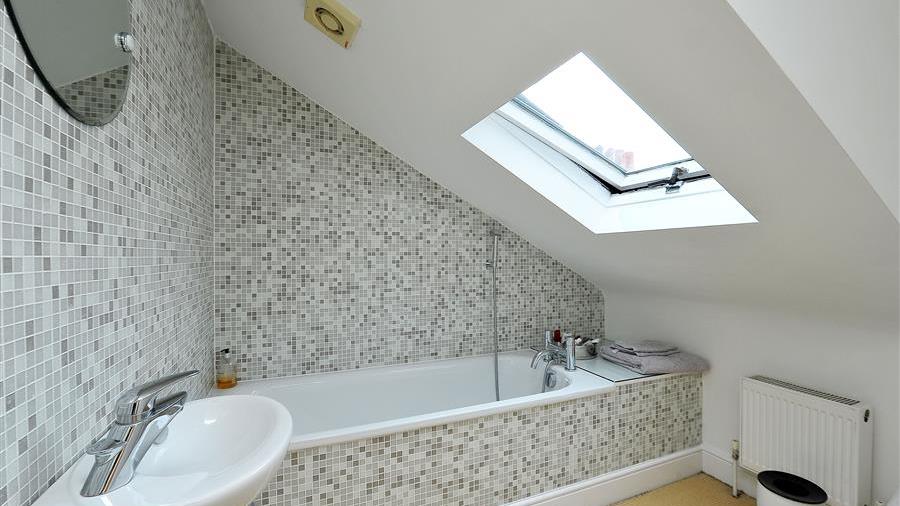 En-Suite Bathroom