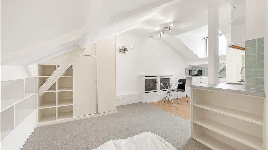 Self-Contained Flat