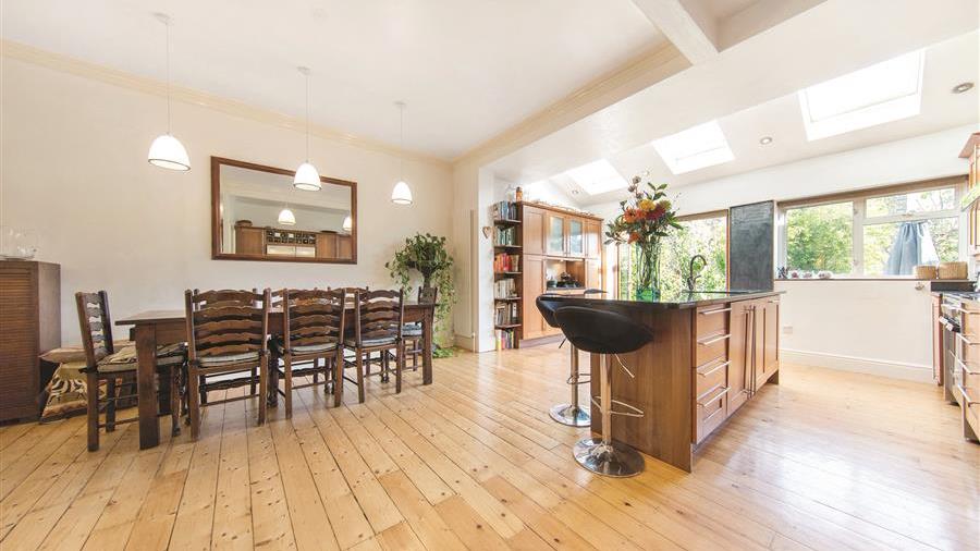 Kitchen/Breakfast Room
