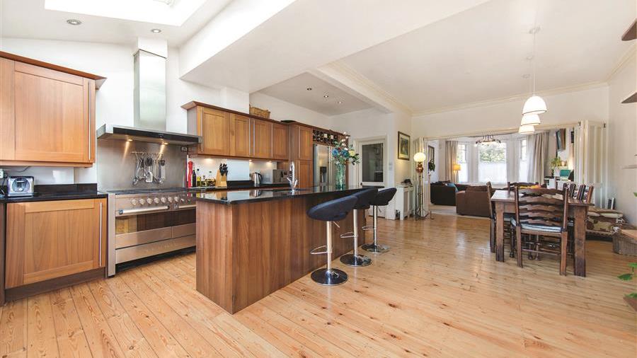 Kitchen/Breakfast Room