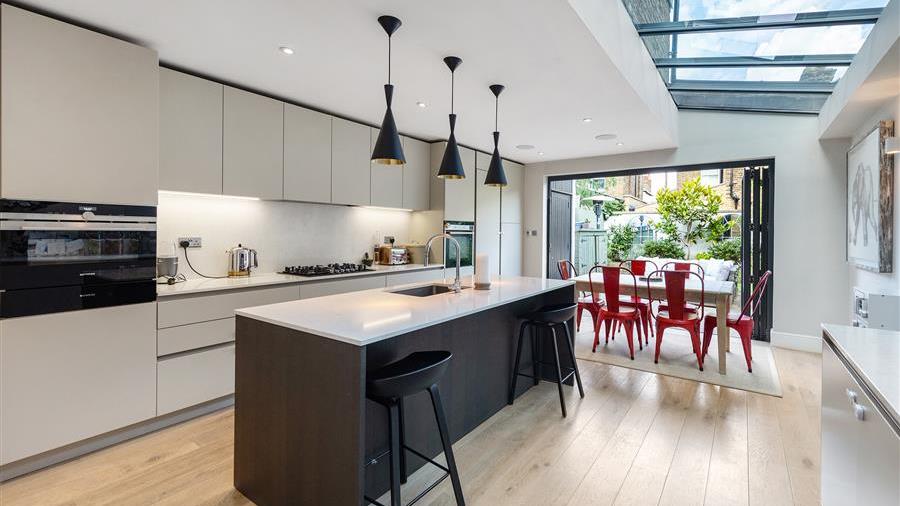 Kitchen/Dining Room